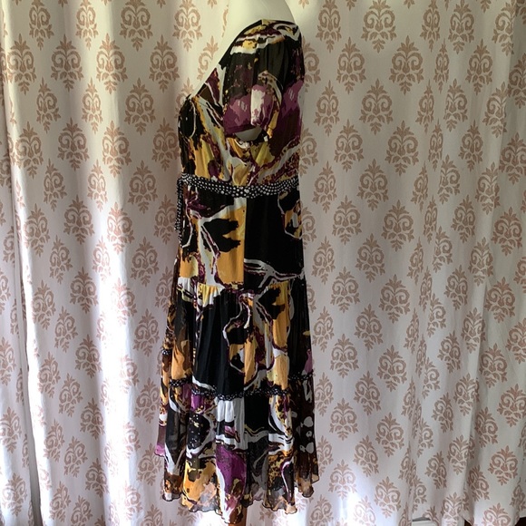 AMBIENTE quirky tiered midi dress 8 - Picture 3 of 12